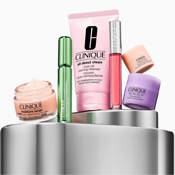 Clinique Makeup Set6 Piece SetNew in BoxRetail $149